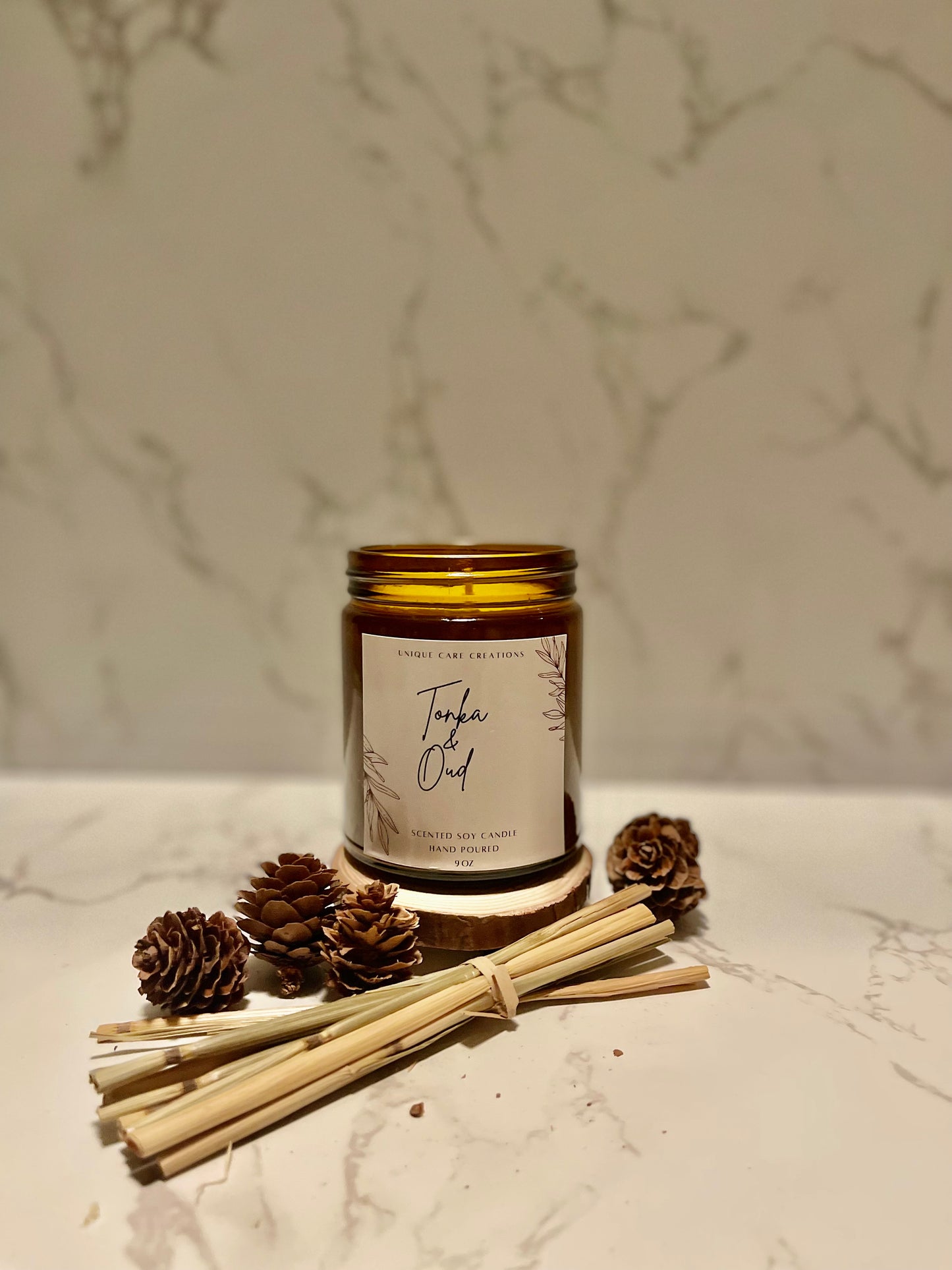 Tonka & Oud Signature Collection Candle